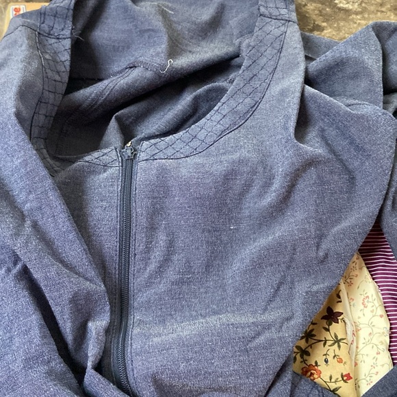 Vera Bradley lab jacket nurse top sz XL blue gray - Picture 10 of 10